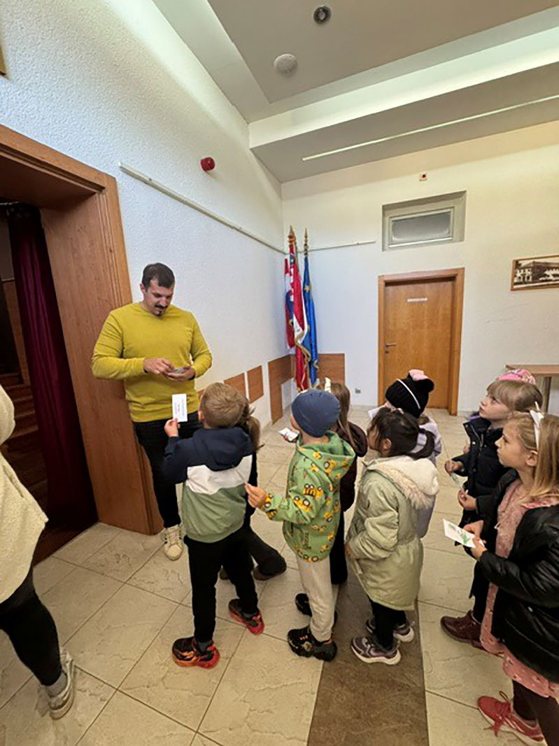 Razigrani listopad u Krijesnicama - Razigrani listopad u Krijesnicama